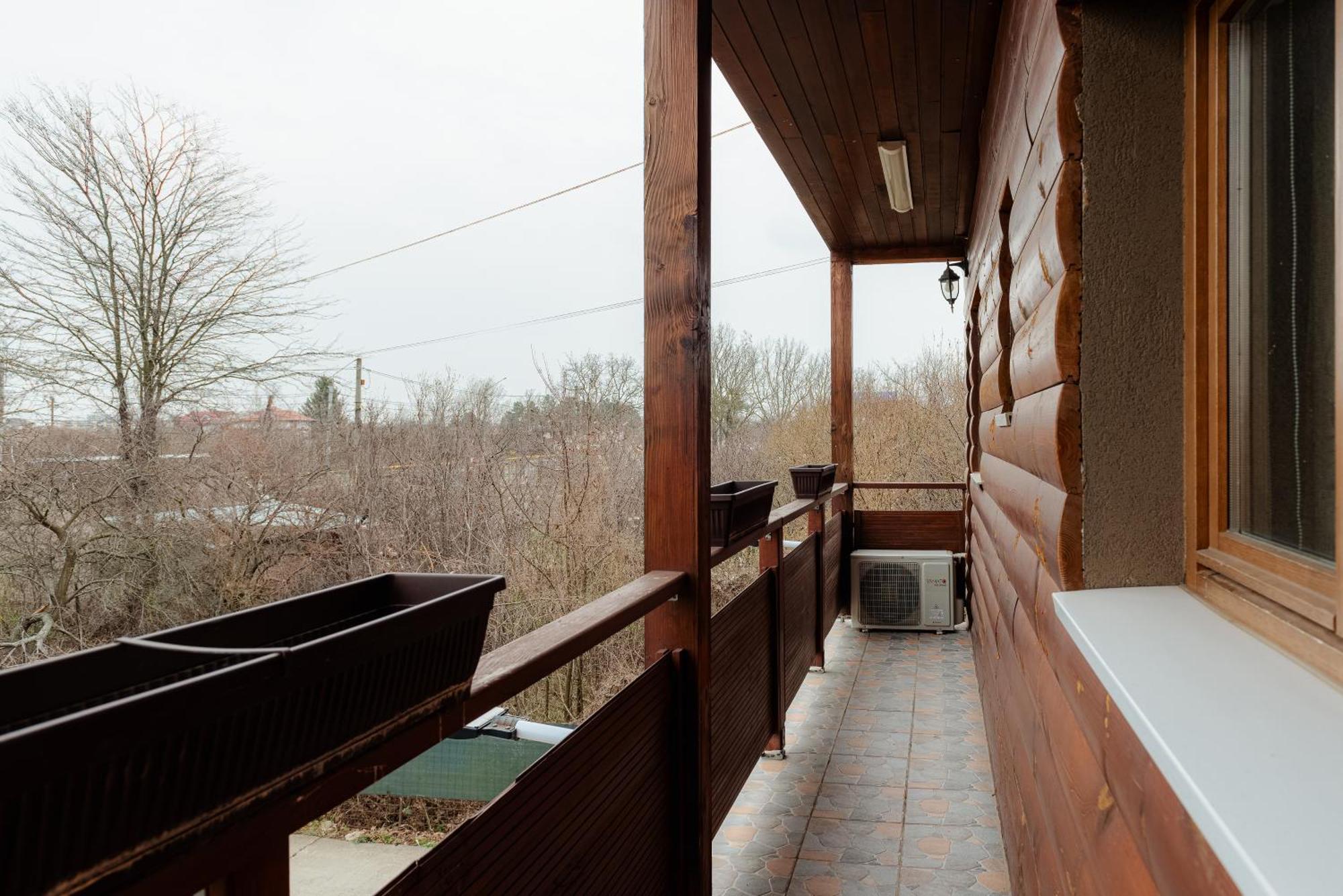 Business Transit To Therme & Bucharest Airport Săftica Exterior foto
